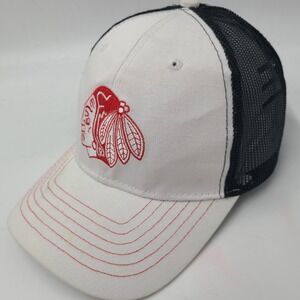 Chicago Blackhawks Hat Snapback Trucker Mesh White Black Red NHL‎ Hockey SGA Men